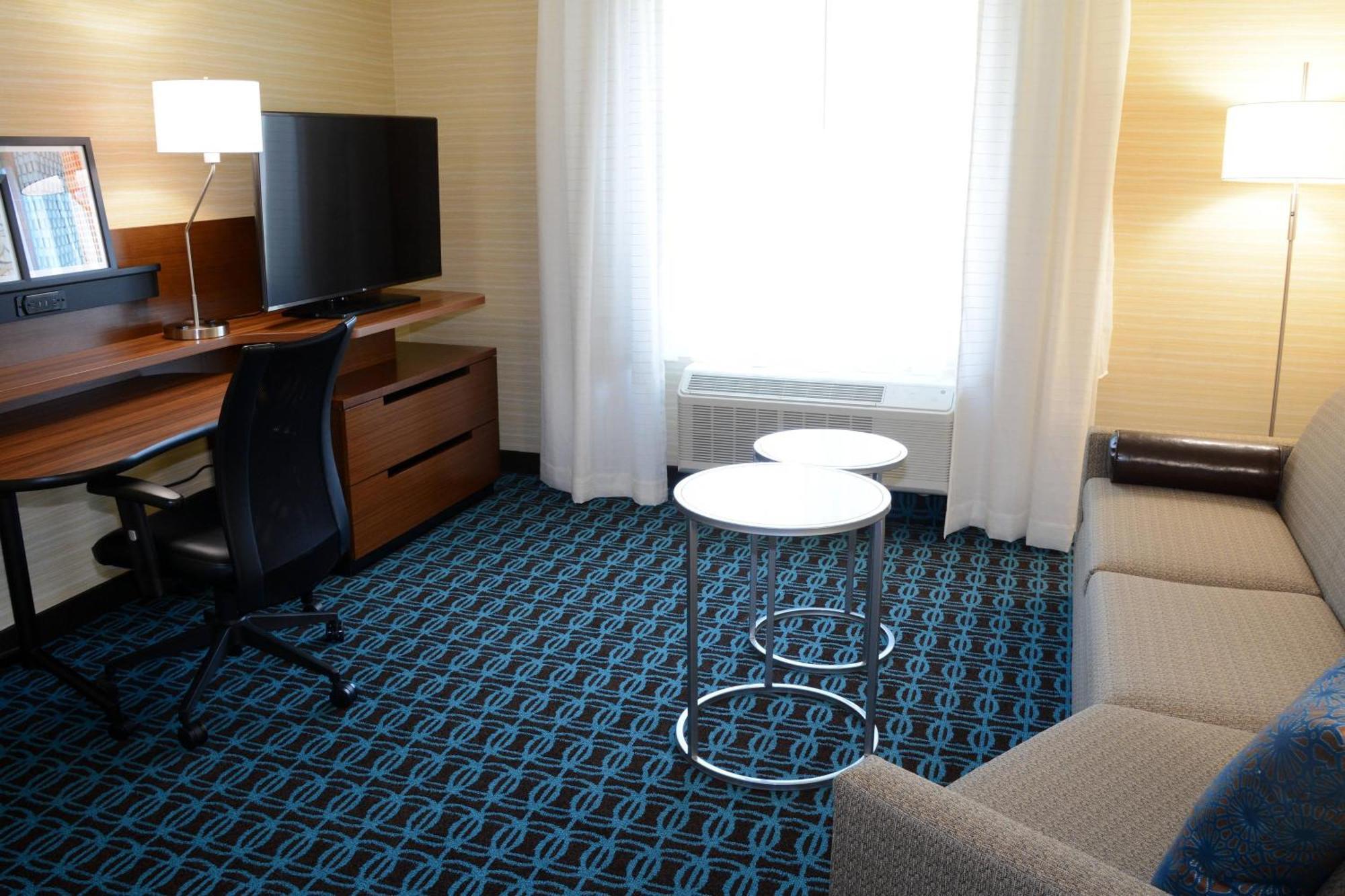 Hotel Fairfield & By Marriott Somerset