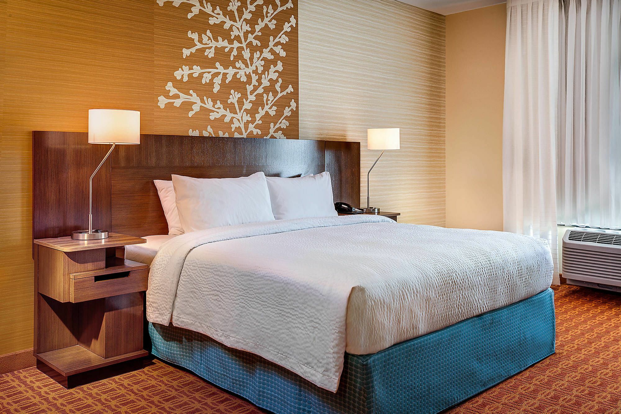 Hotel Fairfield & By Marriott 3*